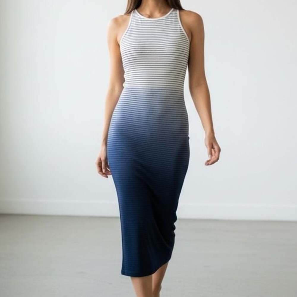 Athleta Santorini Midi Dress Womens Small Blue White Ombre Striped Racerback S
